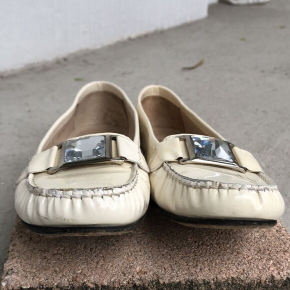 Stuart Weitzman patent leather loafers - Picture 4 of 8